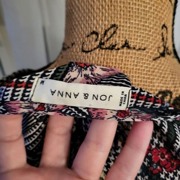 Jon & Anna plaid shell top Size Med - Picture 3 of 8